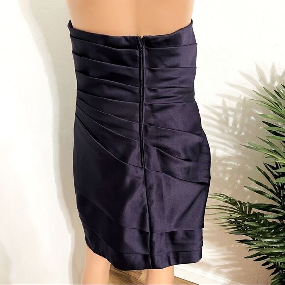 David’s Bridal Short Pleated Strapless Dress Size 10 - Picture 4 of 12